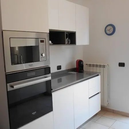 Elegant With Private Pool With Coastal Views ピッツォ